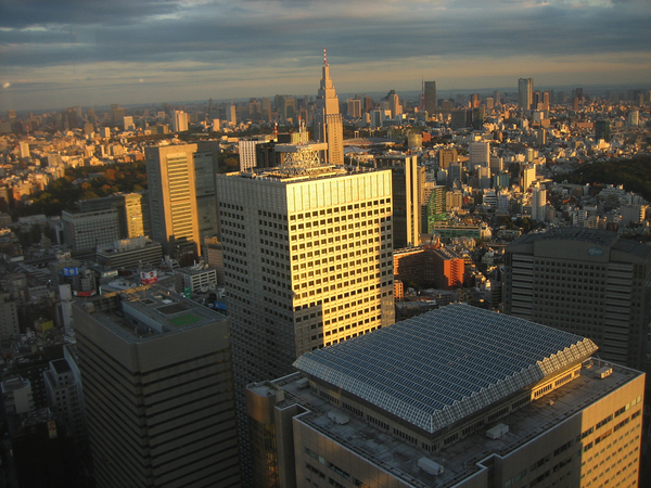 Tokyo skyline by Harry Vale: click to embiggen