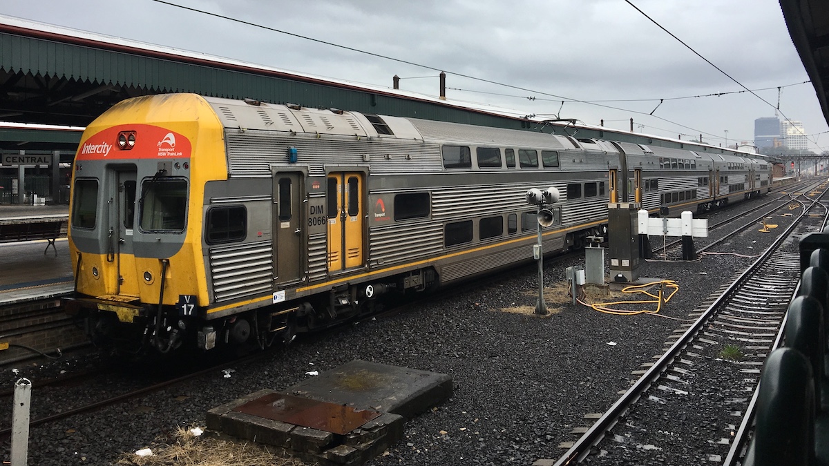 NSW TrainLink V-Set