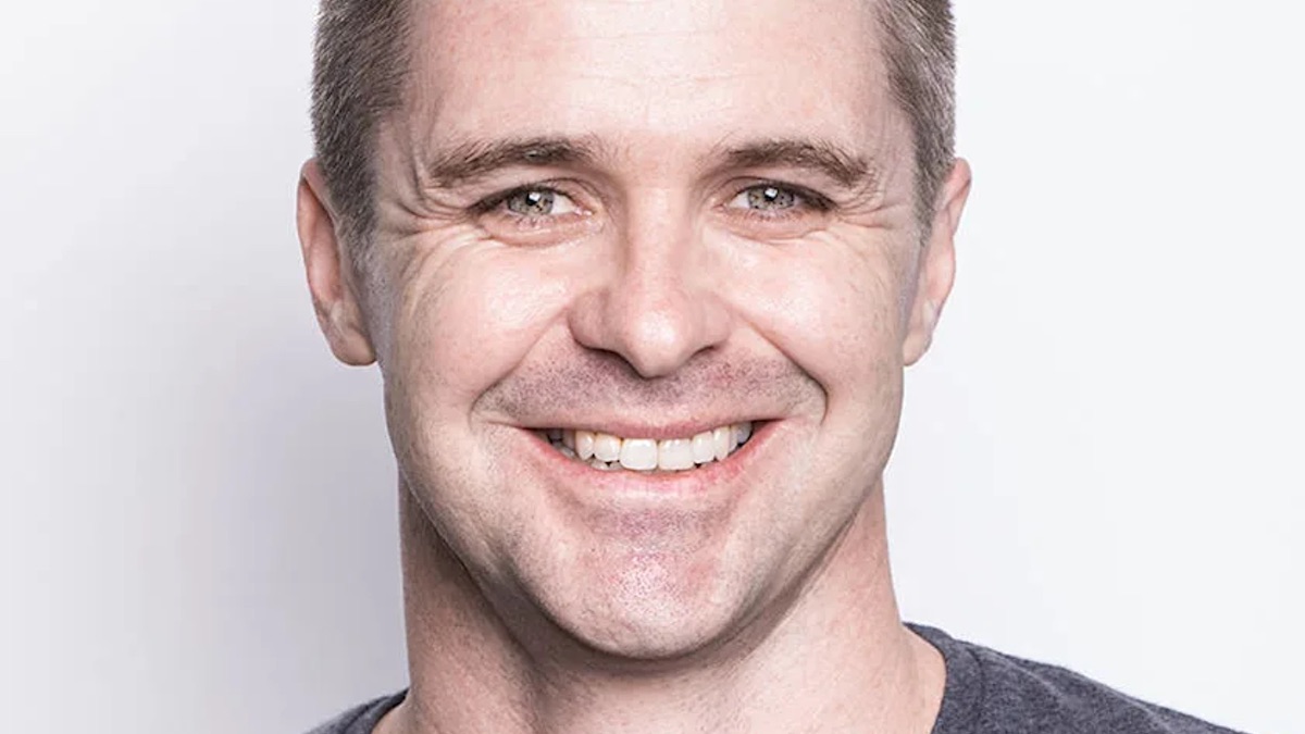 A handsome middle-aged white man looks into the camera. It's Peter Anderson!